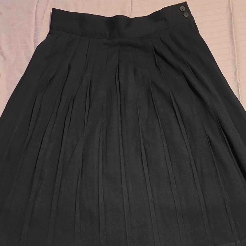 Jones New York Classic Black A-Line Skirt